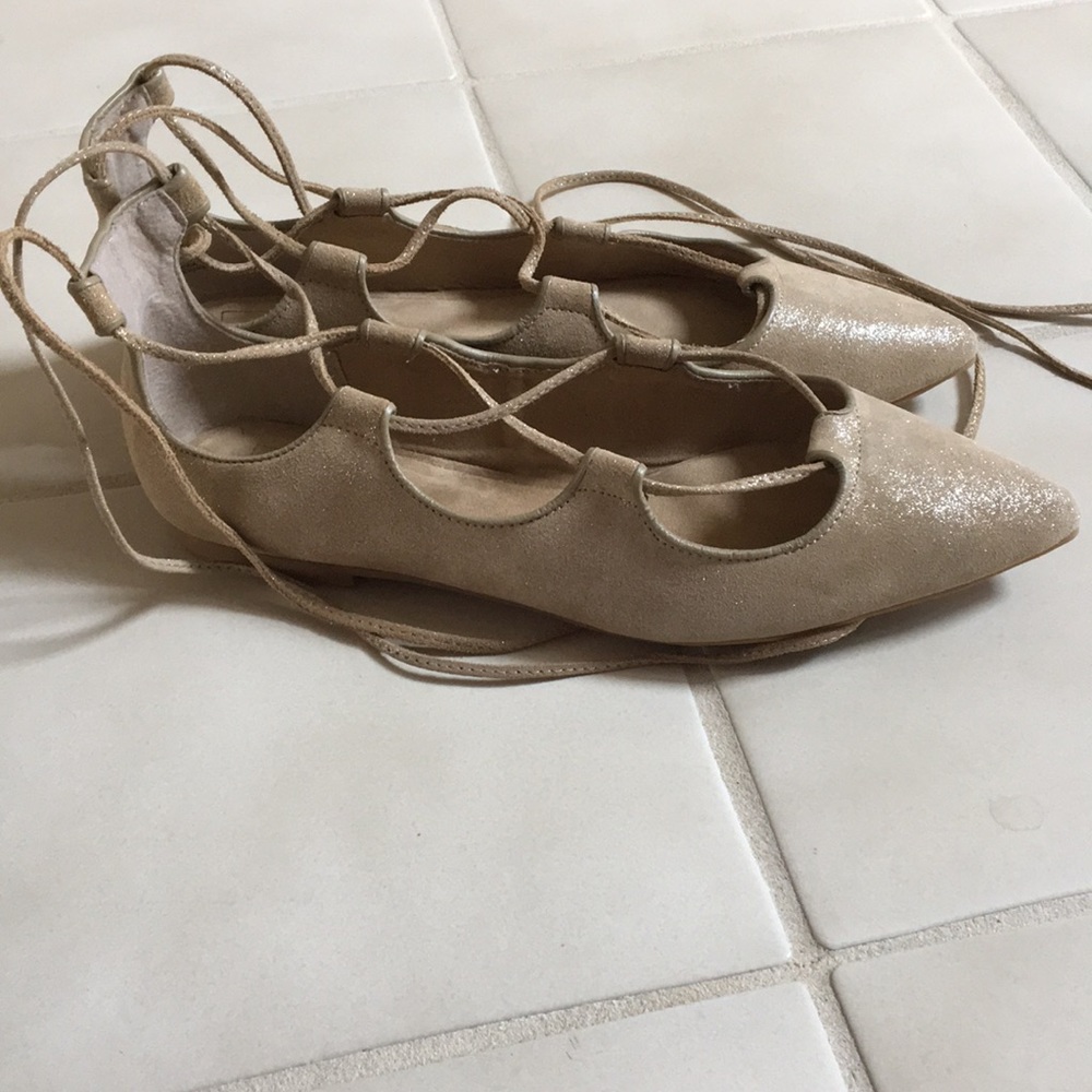 Gap lace-up flats